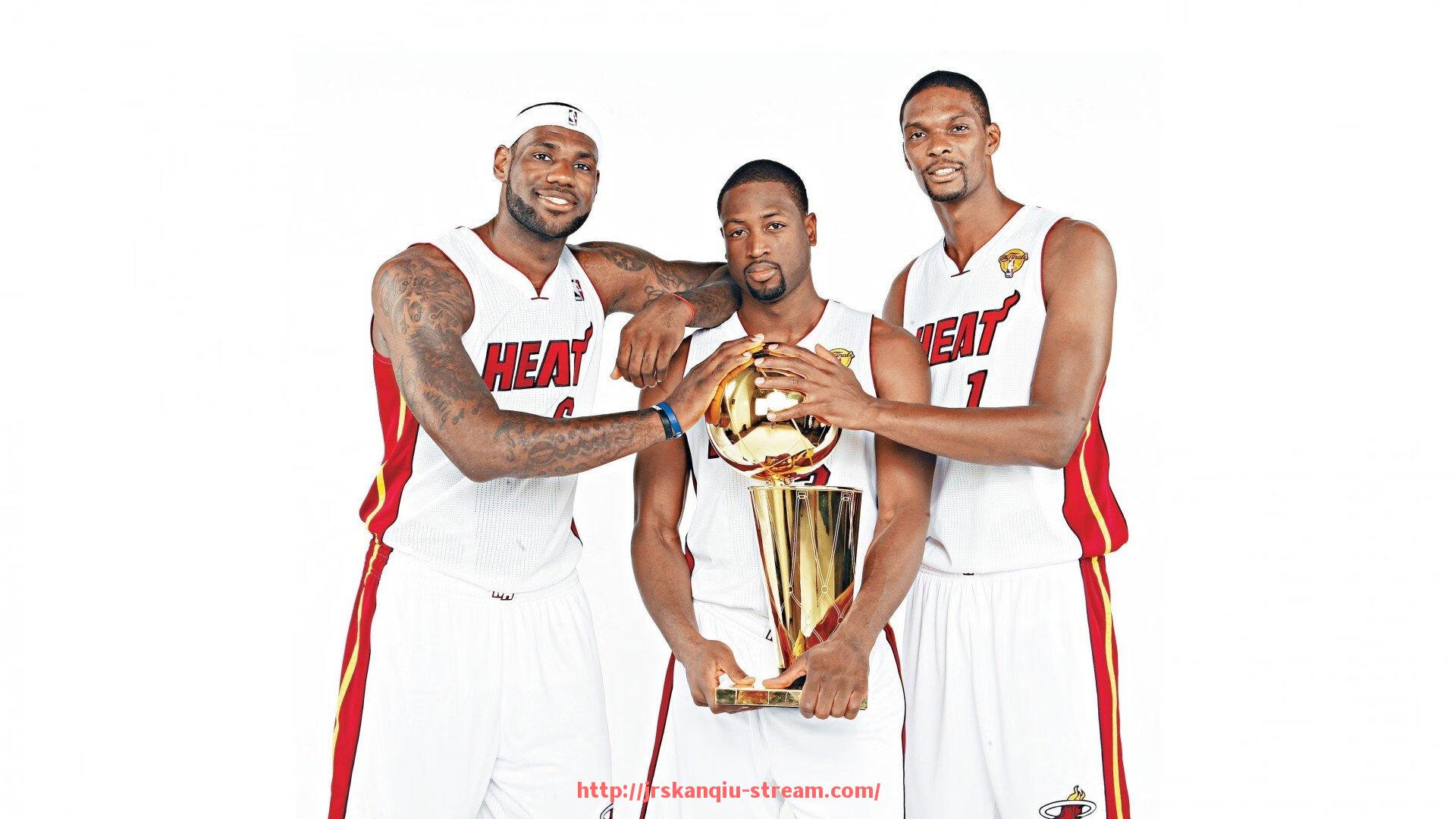 JRS低调看球-NBA 2K09：游戏中的经典时刻与球员数据分析