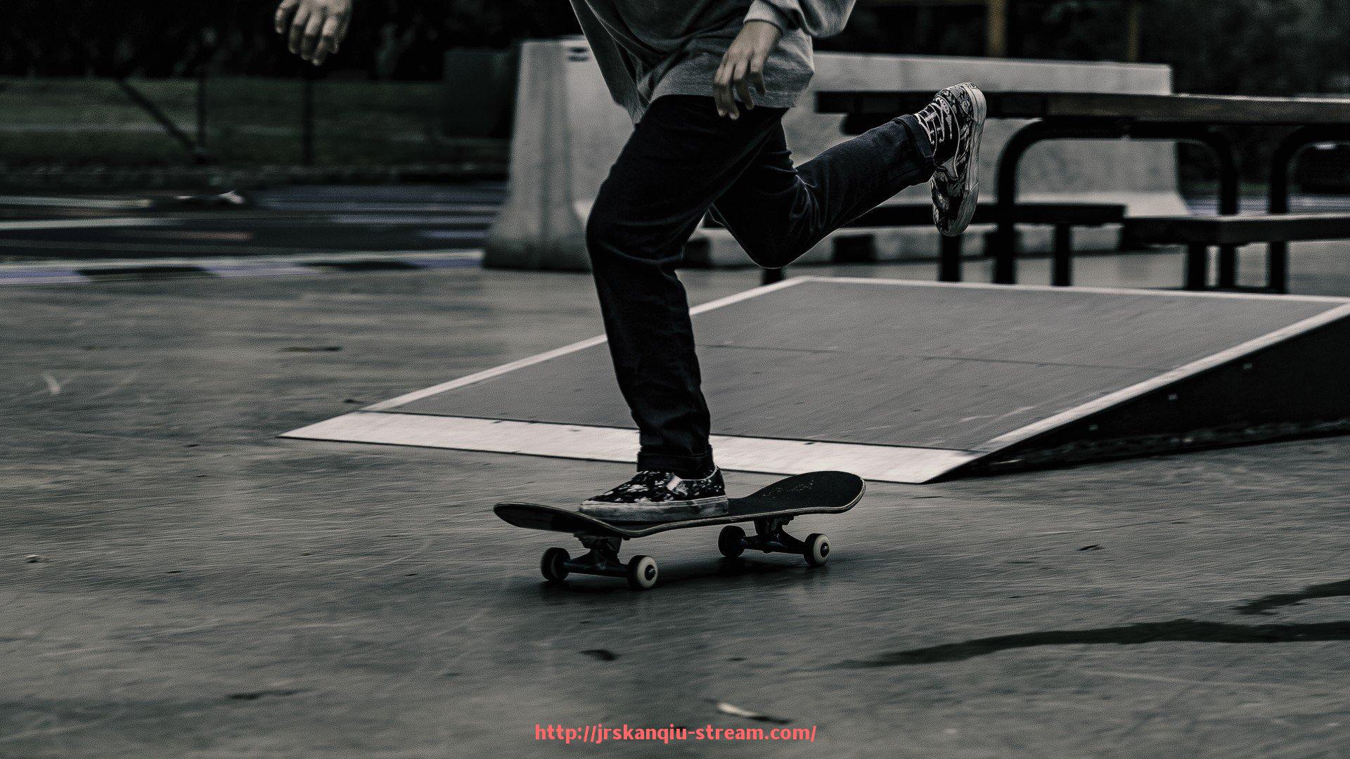 JRS低调看球-商用健身器材公司电话服务在体育项目合作中的沟通作用